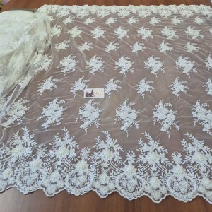 Нашита дантела в екрю 308